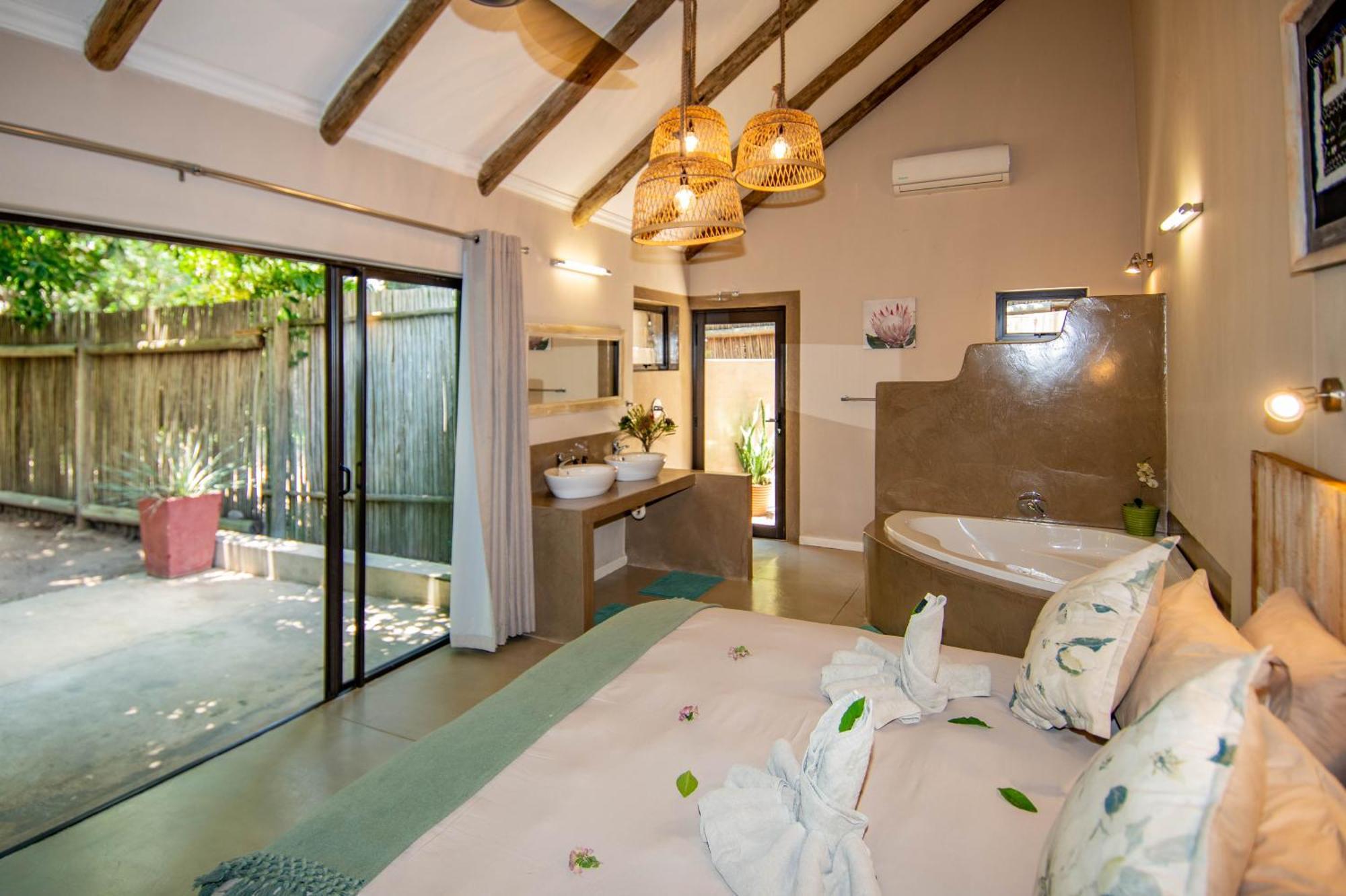 Thornhill Safari Lodge Guernsey Nature Reserve Exterior photo